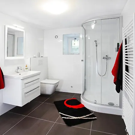 Apartment Z - With Private Parking *